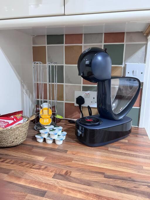 Spacious 3 Bed Flat - Beach Nearby - No Pets Southend-on-Sea Exterior foto